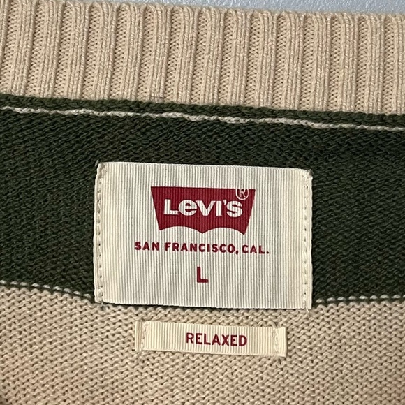 Levi’s Wide Stripe Crewneck Sweater Cream and Olive Green Size L - Picture 4 of 5